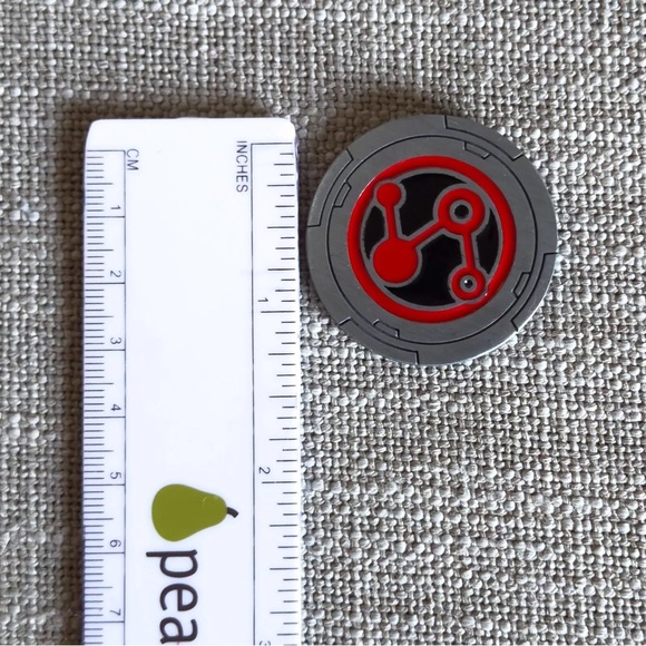 Marvel Ant-Man Quantumania Pym Particle Pin Badge Disney Movie Insider Exclusive - Picture 7 of 7